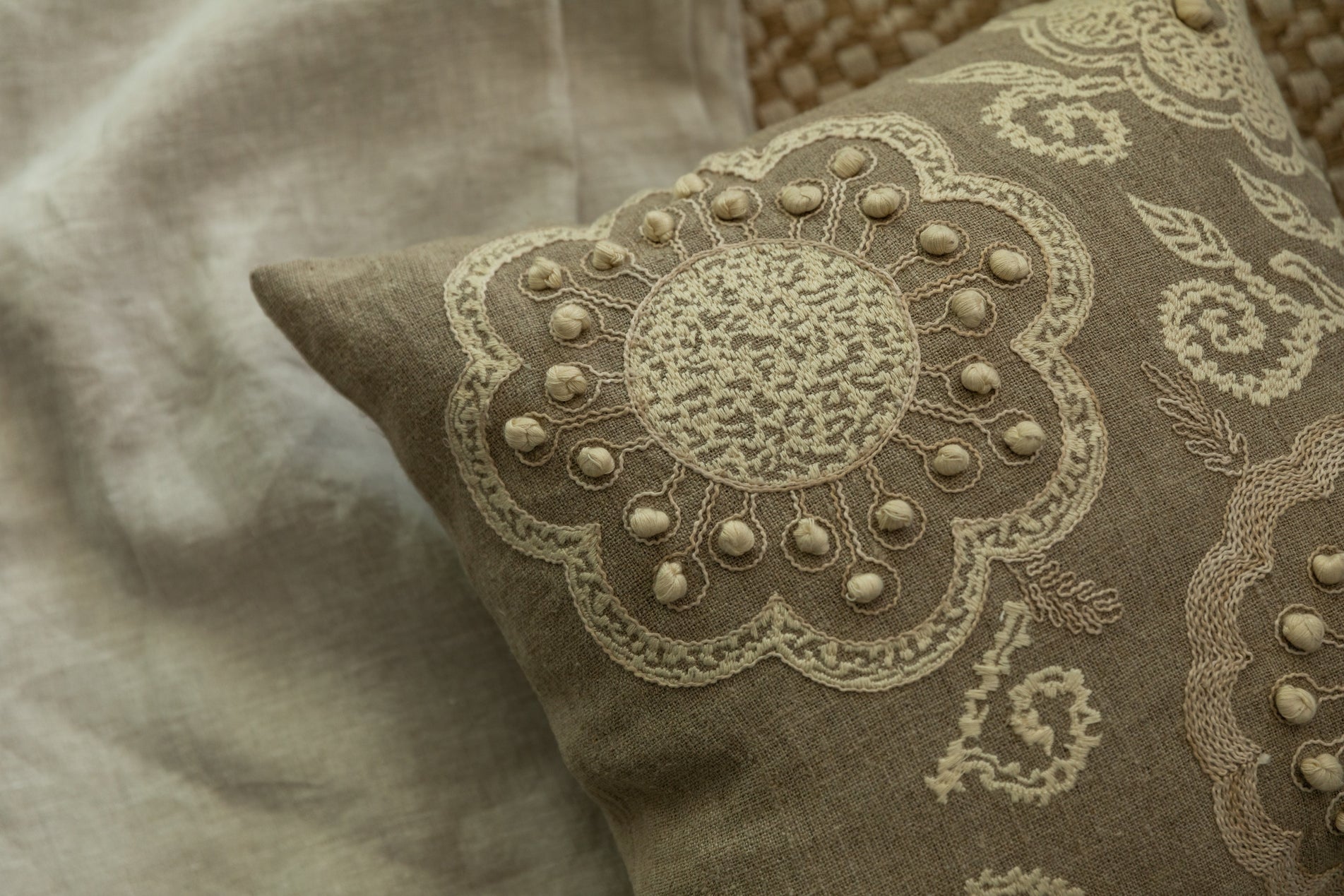 Why linen is a safe option for a non-toxic home?